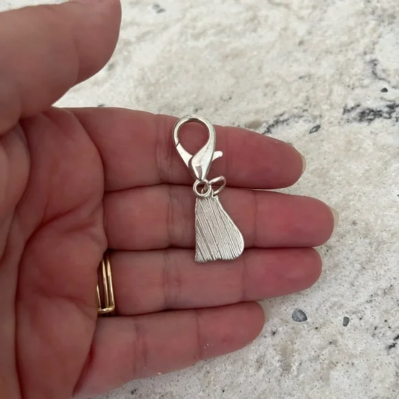 🐱Silver cat charm - Picture 2 of 6